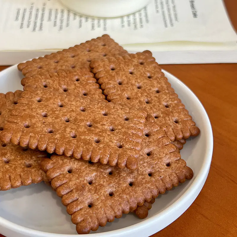 Biscuits au lait saveur chocolat au lait