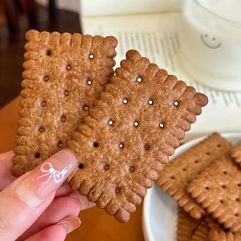 Biscuits au lait saveur chocolat au lait
