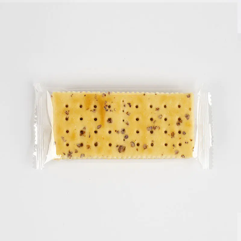 Crackers soda au jambon et à la truffe noire