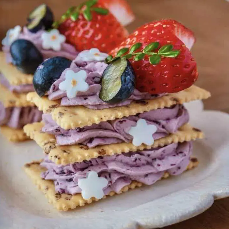 Crackers soda au jambon et à la truffe noire